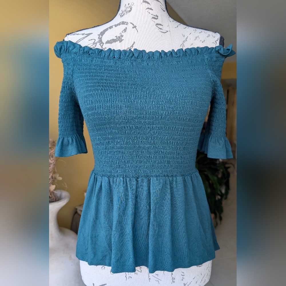 Vince Camuto Dark Green Smocked Off-Shoulder Peplum Blouse Size Small